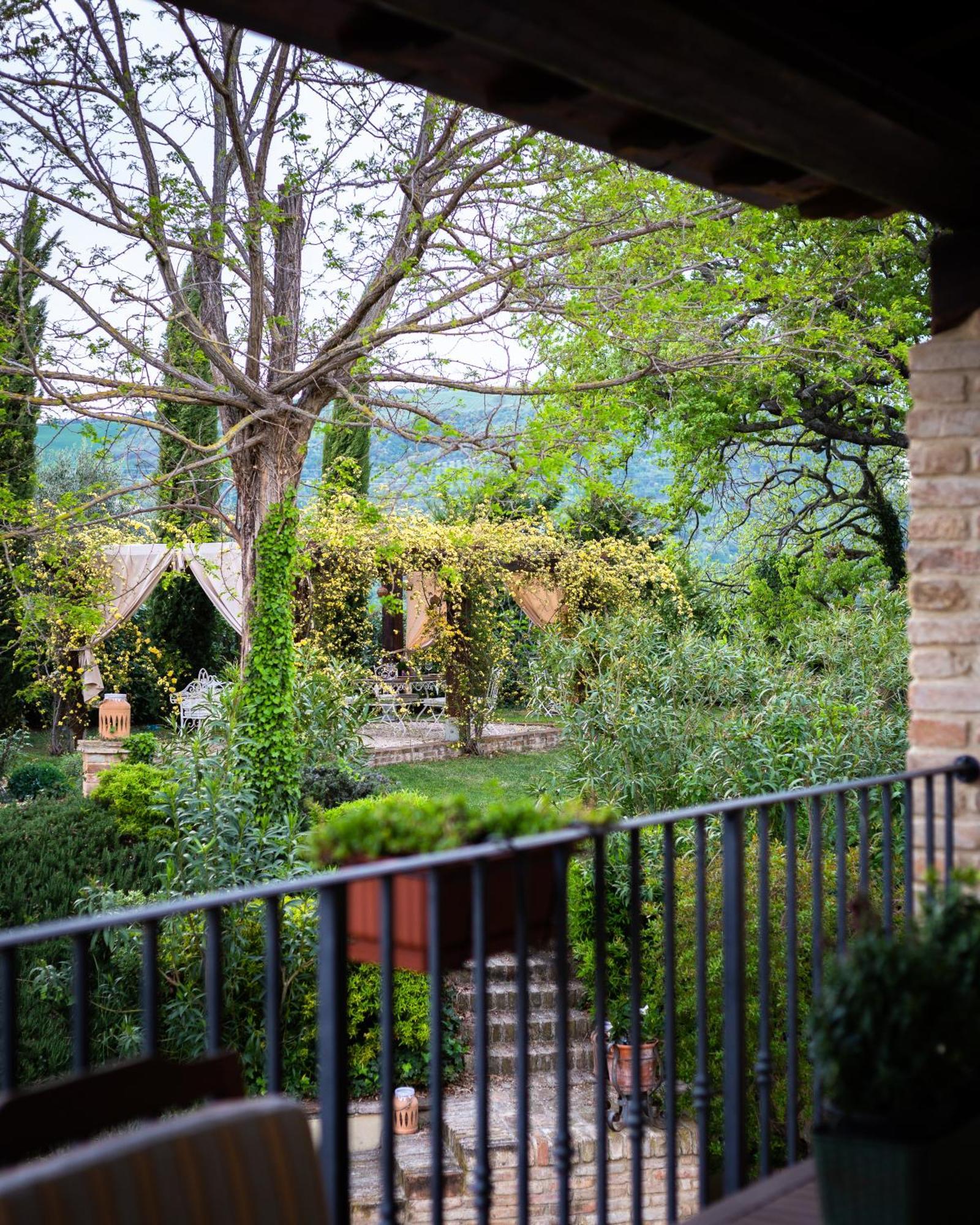 Ca' Le Cerque, Villa Surrounded By The Marche Nature Fossombrone Ngoại thất bức ảnh
